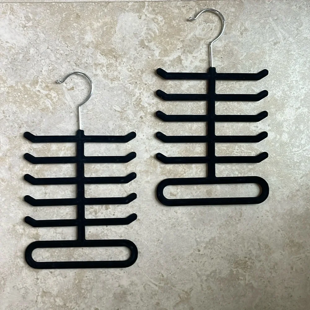 Black Flocked Tie Rack & Belt Organiser Non-Slip Coat Clothes Accessory Hanger